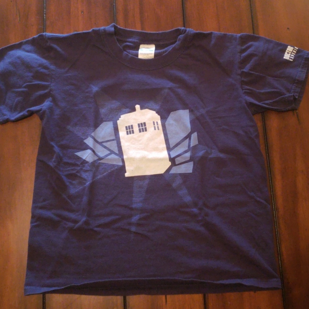 Doctor who T-shirt (Official Merch) DW experience